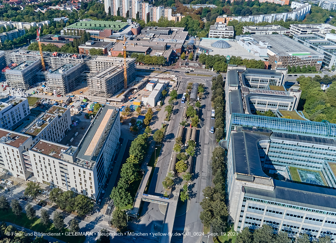19.09.2021 - Perlach Plaza und Umgebung in Neuperlach 
